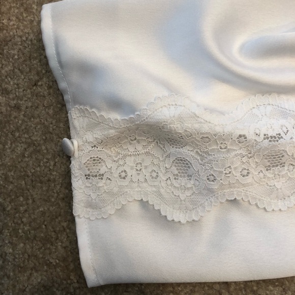 La Vie En Rose Silk Robe - Picture 3 of 5